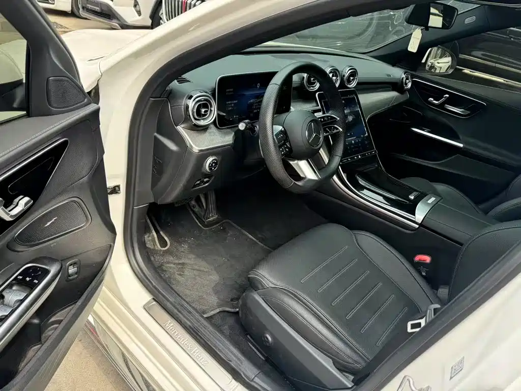 Mercedes-Benz C-Class — миниатюра 7