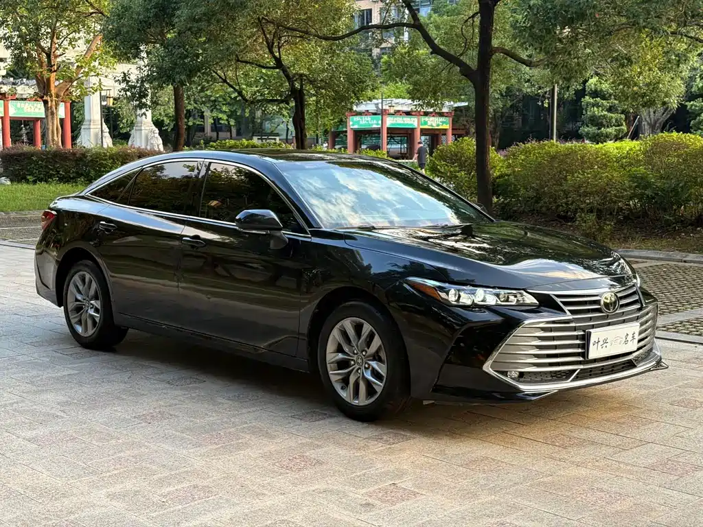 Toyota Avalon — миниатюра 3