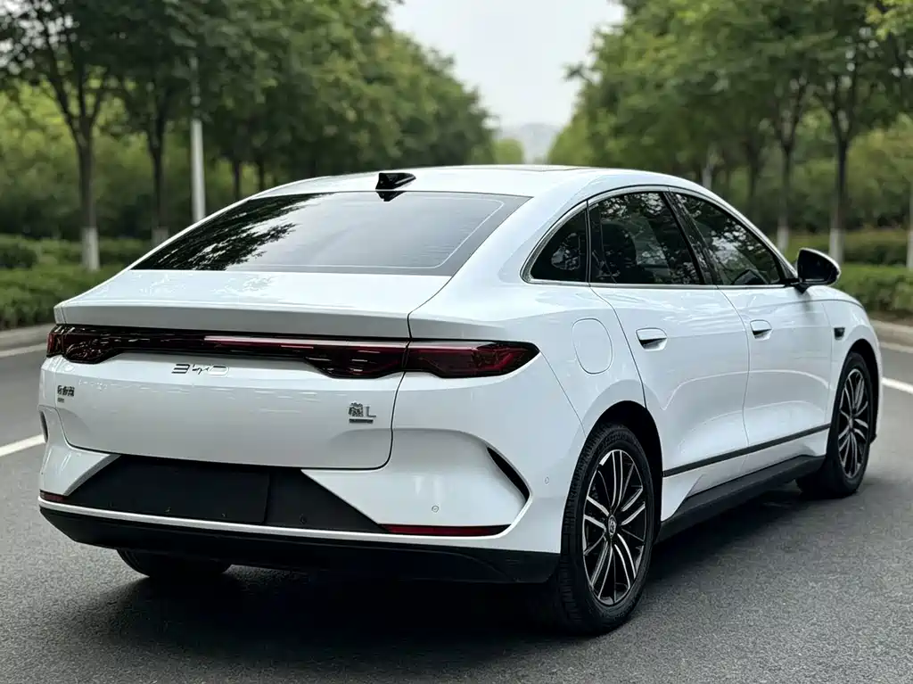 BYD Qin L — миниатюра 4