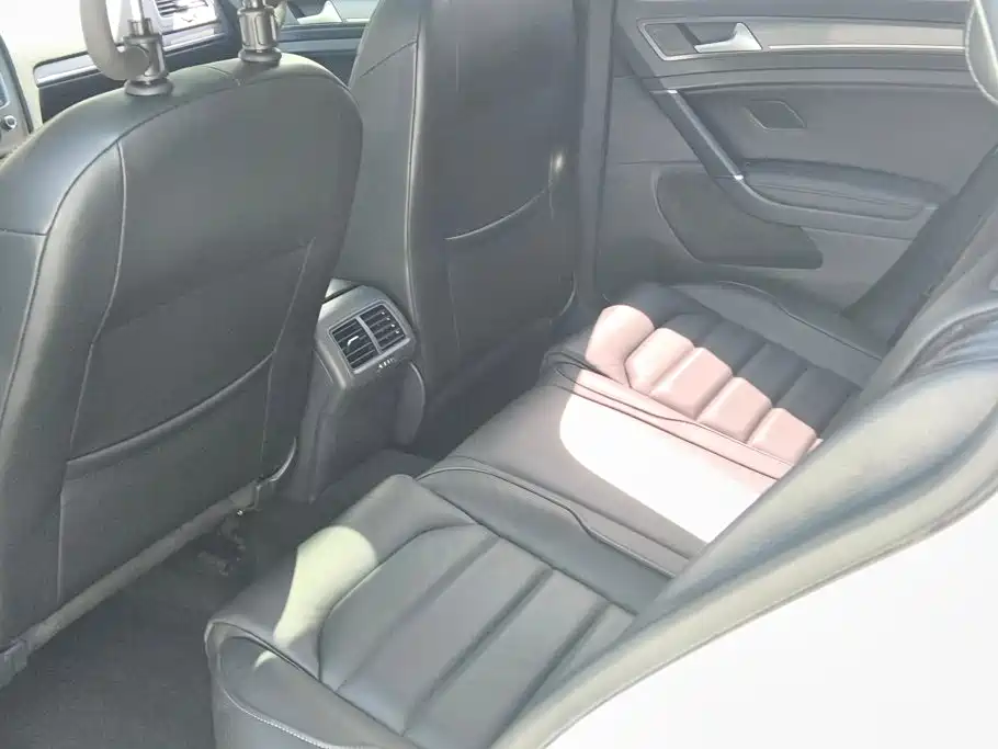 Volkswagen Golf — миниатюра 11