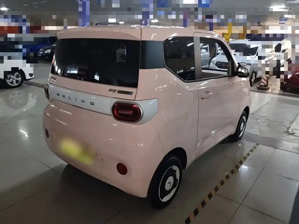 Wuling MINIEV — миниатюра 7