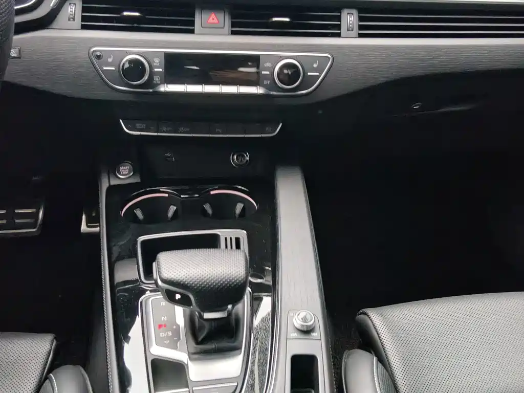 Audi A4L — миниатюра 9
