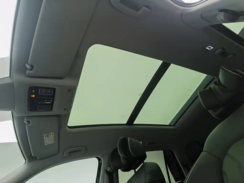 Volkswagen Teramont — миниатюра 14