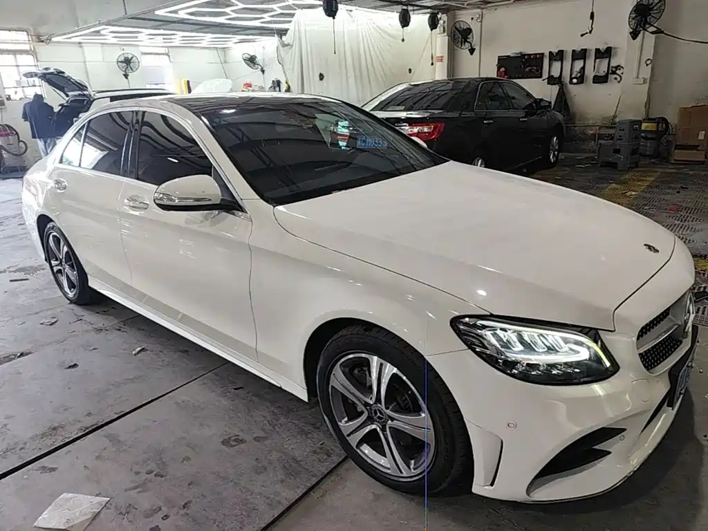 Mercedes-Benz C-Class — миниатюра 4