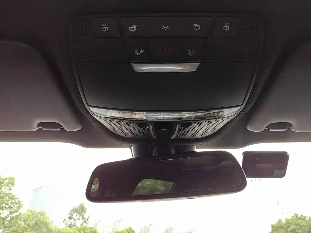 Mercedes-Benz GLC — миниатюра 25