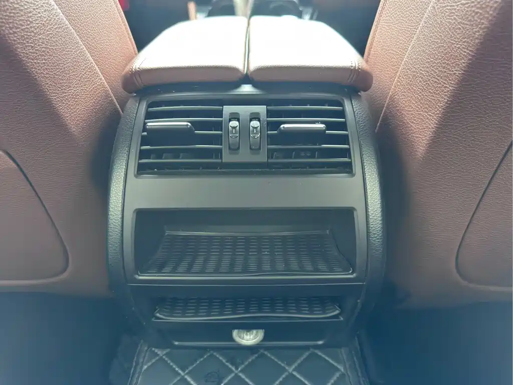 BMW 5 Series (Import) — миниатюра 14