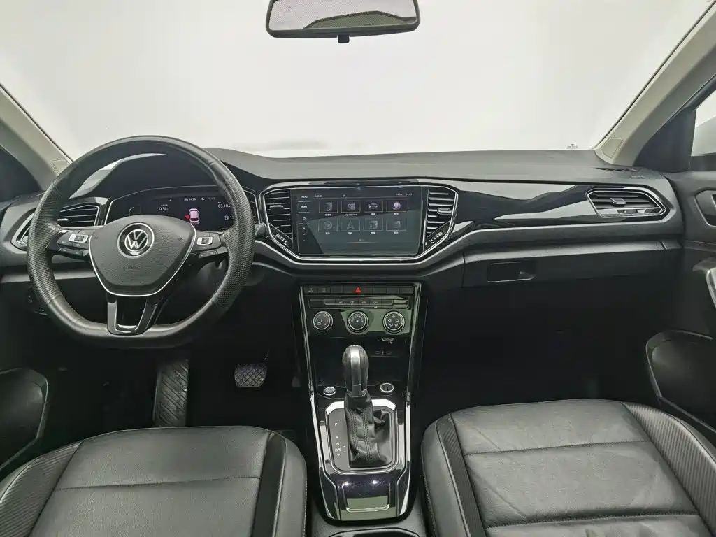 Volkswagen T-Roc — миниатюра 5