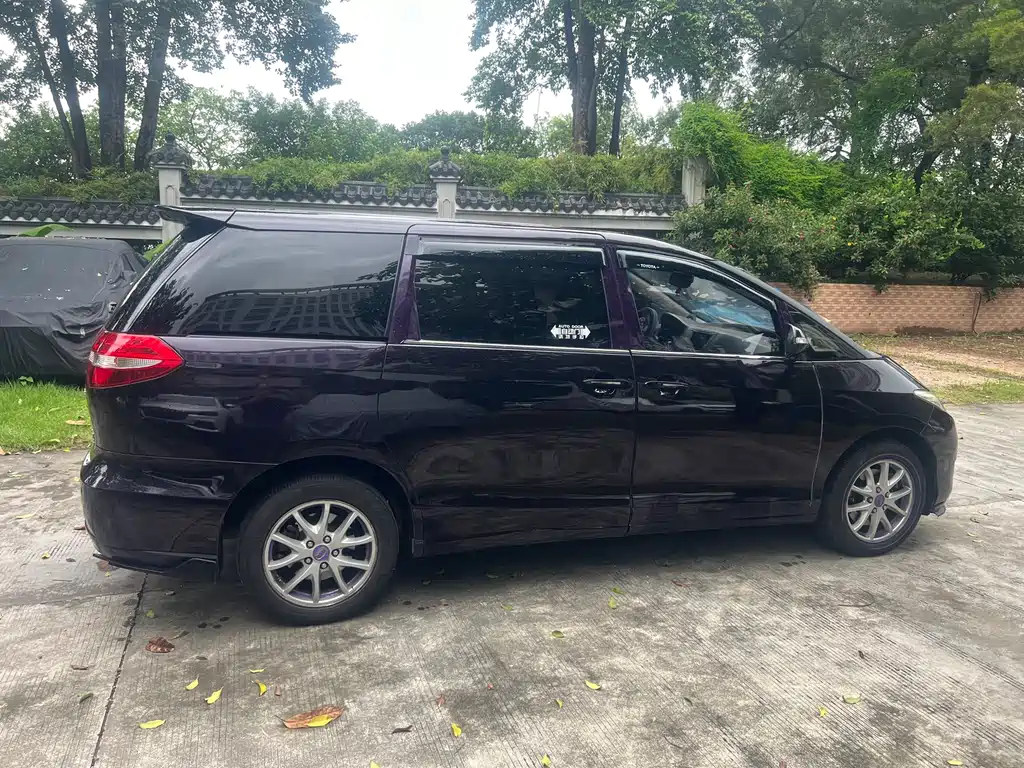 BYD M6 2015 2.4L AT Luxury