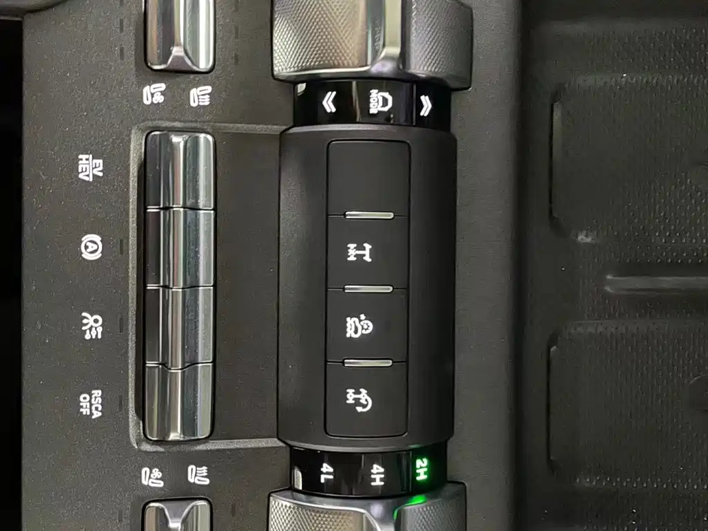 TANK TANK 300 NEW ENERGY