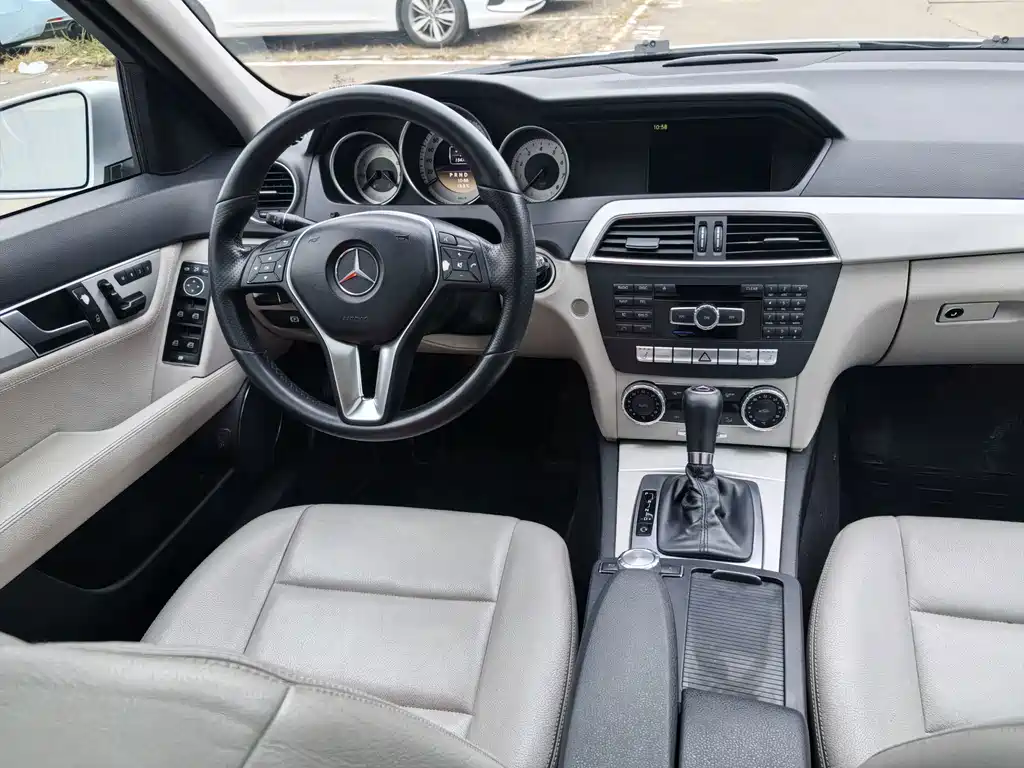 Mercedes-Benz C-Class (Import) — миниатюра 15