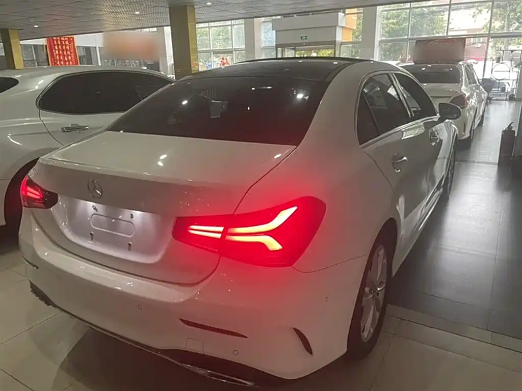 MERCEDES-BENZ  A CLASS