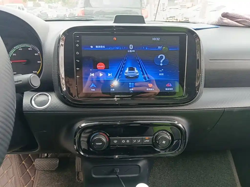 Roewe Clever — миниатюра 13