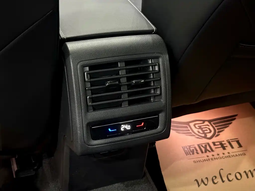 Volkswagen Golf — миниатюра 13