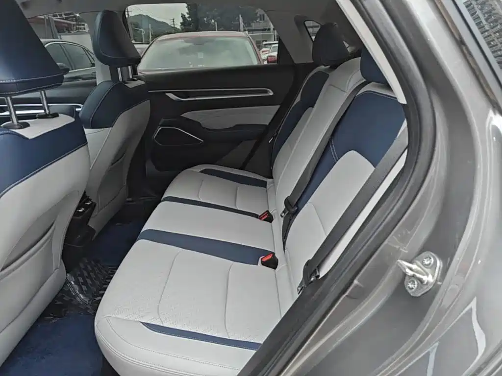 Geely Emgrand — миниатюра 17