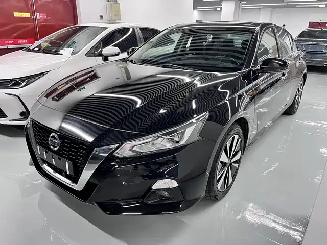 NISSAN TEANA