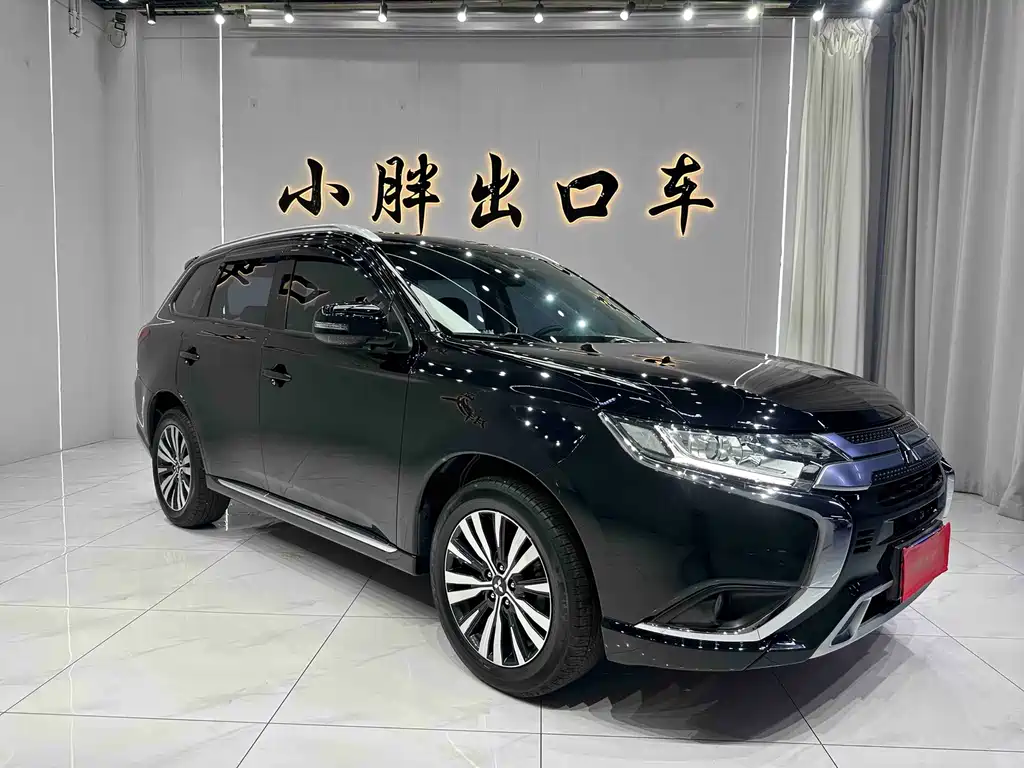 Mitsubishi Outlander — миниатюра 3