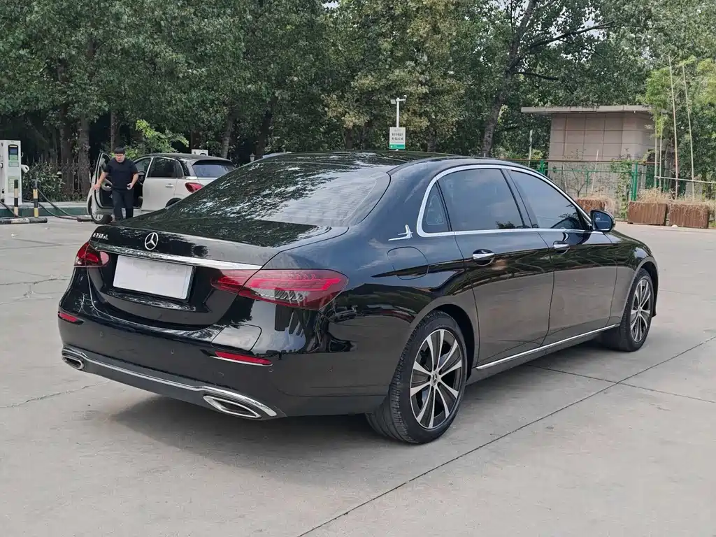 Mercedes-Benz E-Class New Energy — миниатюра 6