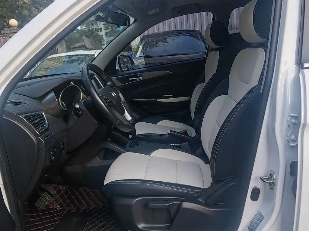 CHANGAN  CS35