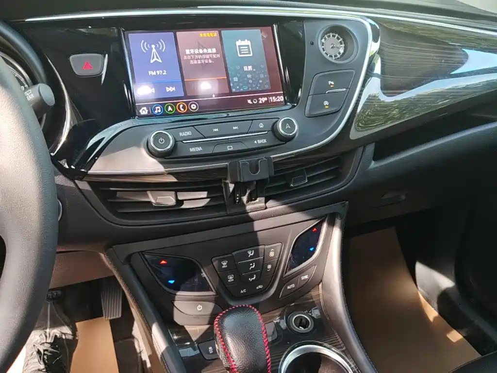 Buick Envision Plus — миниатюра 13