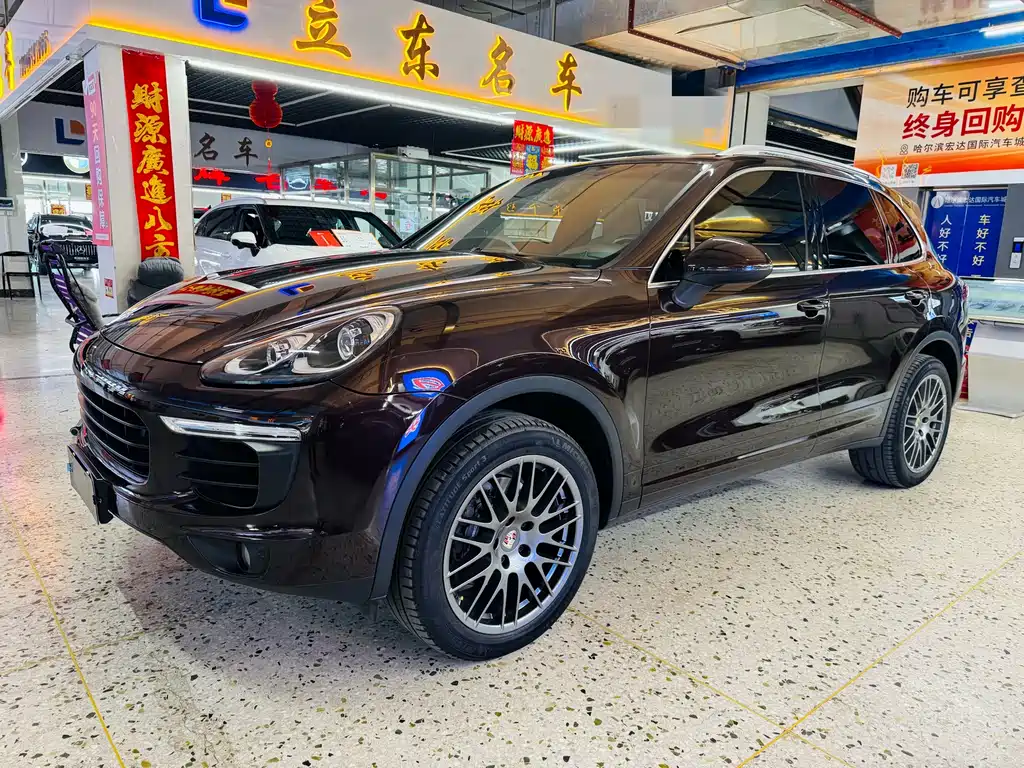 Porsche Cayenne — миниатюра 2