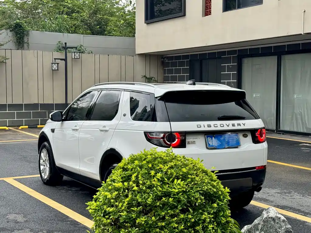Land Rover Discovery Sport — миниатюра 8