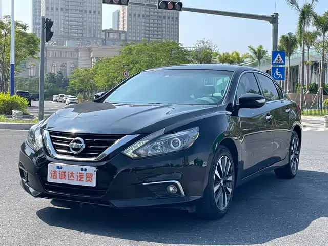 nissan teana
