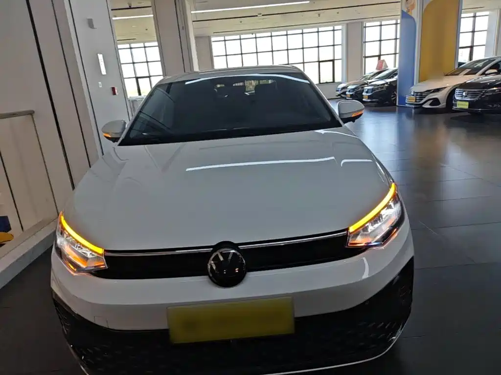 Volkswagen Lavida — миниатюра 3