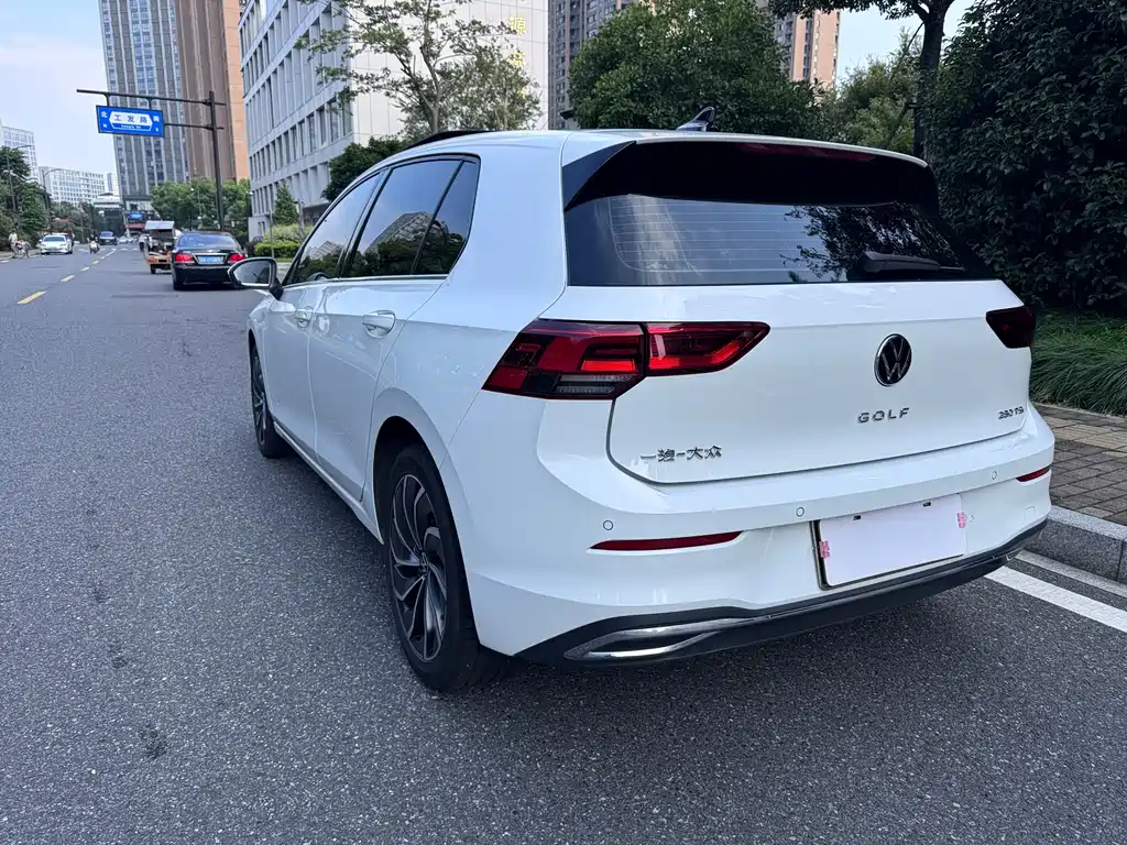 Volkswagen Golf — миниатюра 5