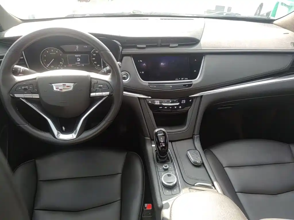 Cadillac XT6 — миниатюра 10