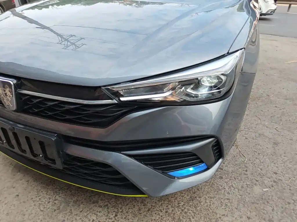 Roewe i5 — миниатюра 24