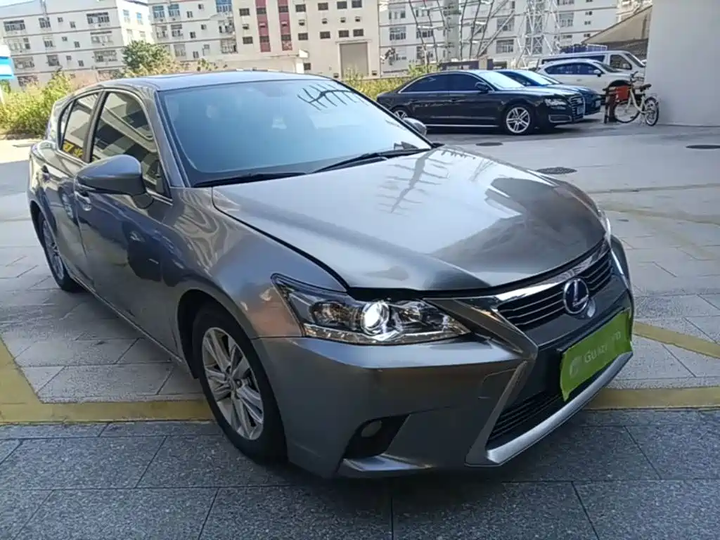 Lexus CT — миниатюра 4