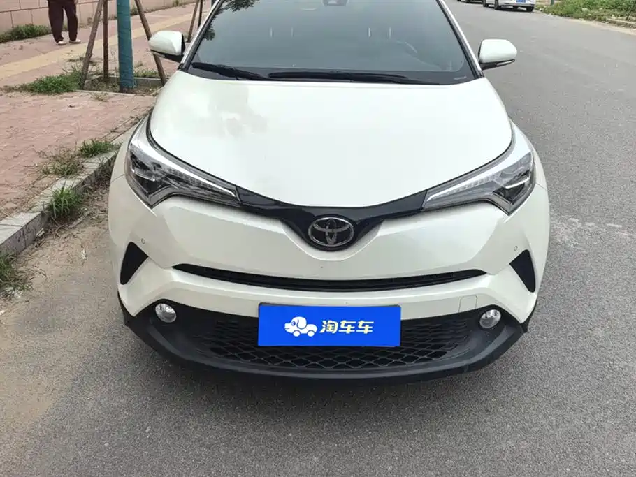 TOYOTA  C HR