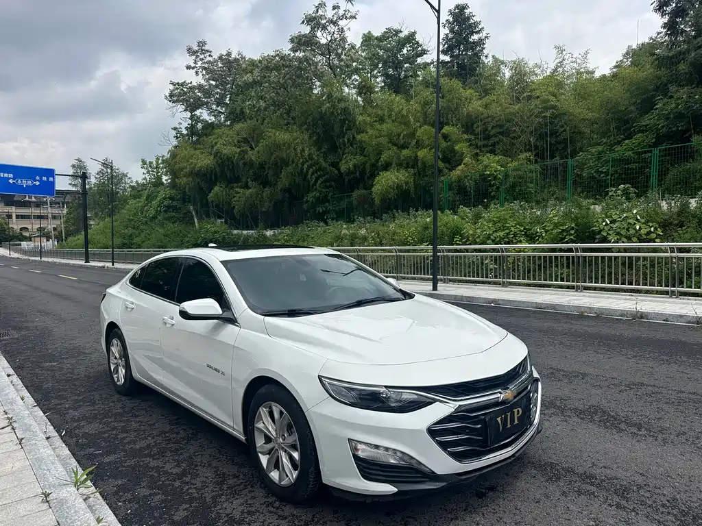Купить Chevrolet Malibu XL