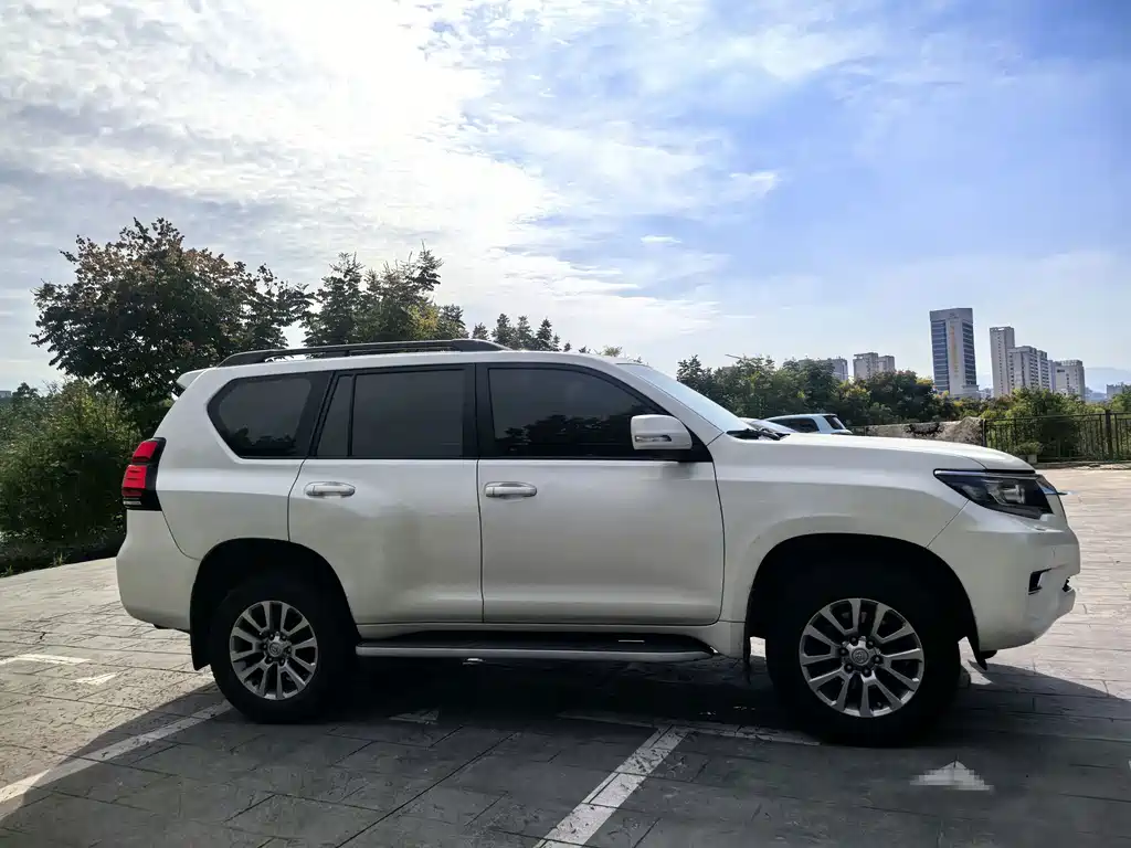 Toyota Prado — миниатюра 4