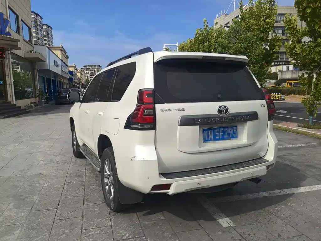 Toyota Prado — миниатюра 6