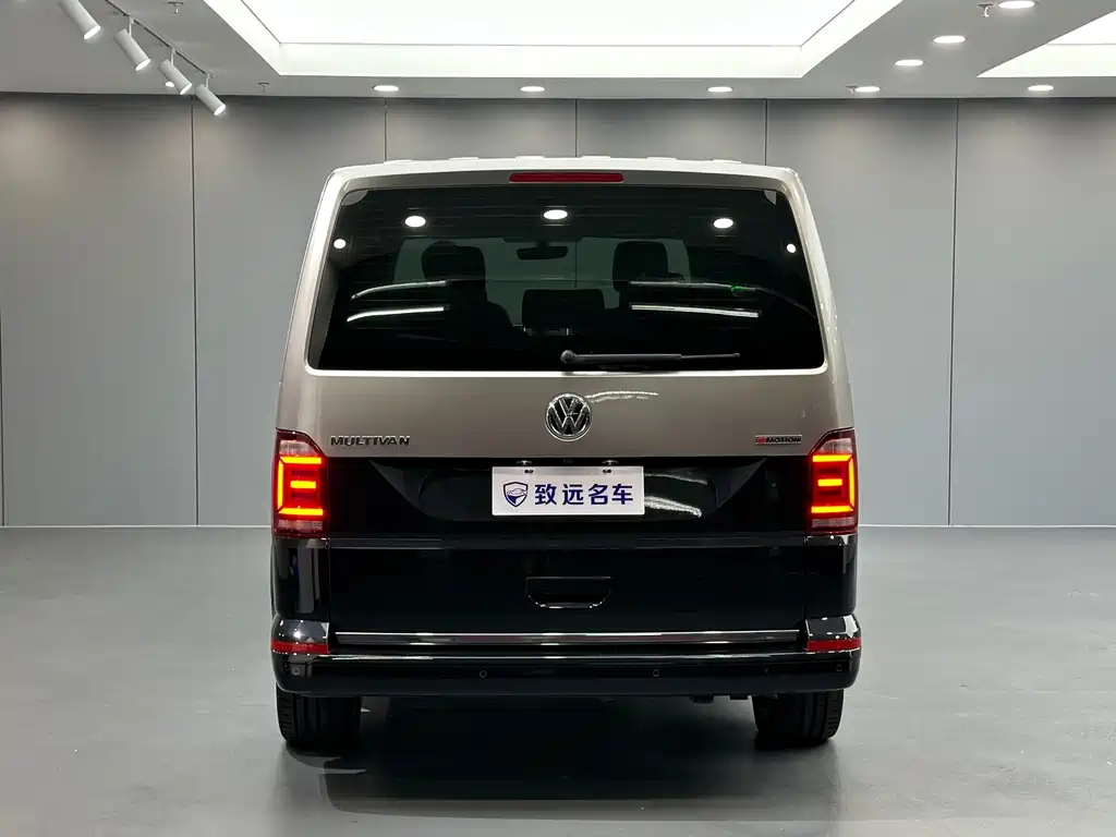 Volkswagen Multivan — миниатюра 5