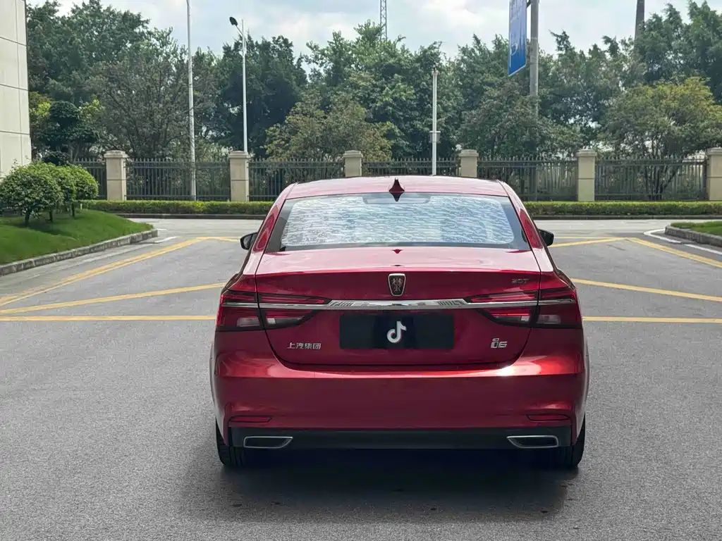 Roewe i6 Classic — миниатюра 7