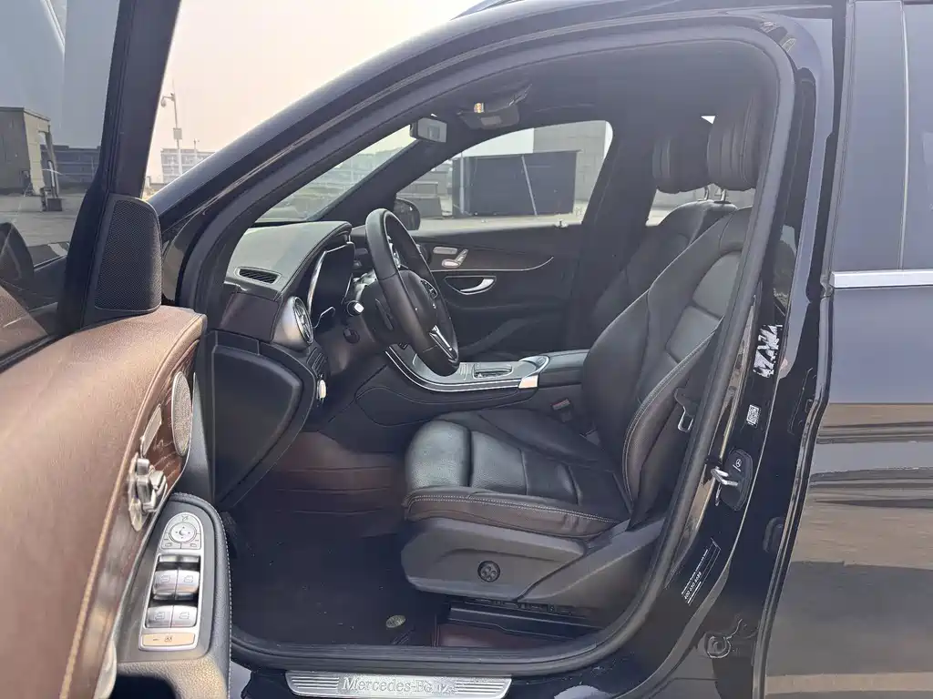 Mercedes-Benz GLC 2021 GLC 260 L 4MATIC Luxury