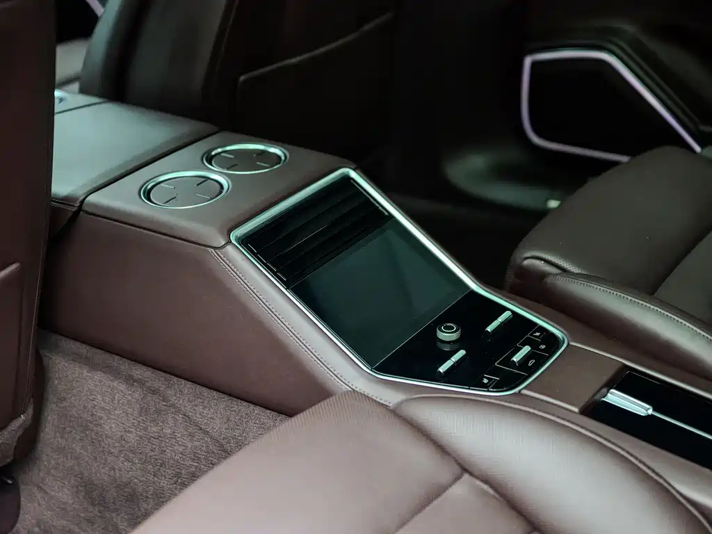 Porsche Panamera — миниатюра 17