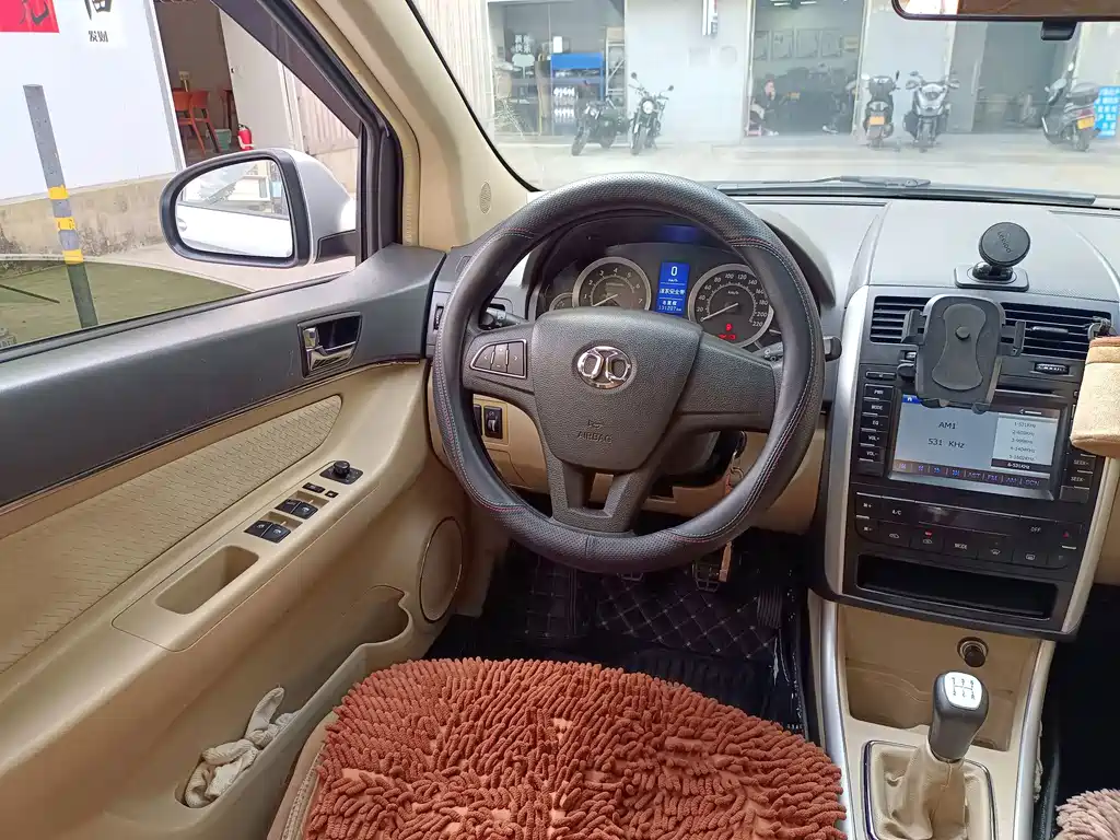 BAIC E-Series — миниатюра 10
