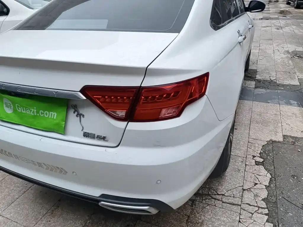 Geely Emgrand GL — миниатюра 8