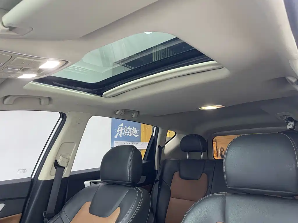Geely Vision X6 — миниатюра 15