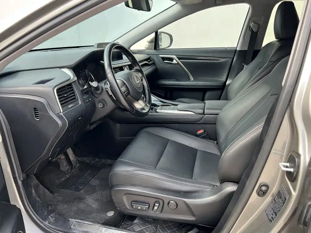 Lexus RX — миниатюра 10