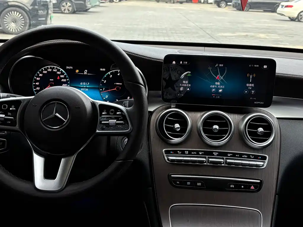 Mercedes-Benz GLC — миниатюра 13