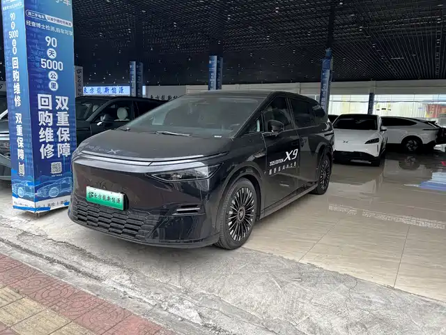 XIAOPENG X9 2025