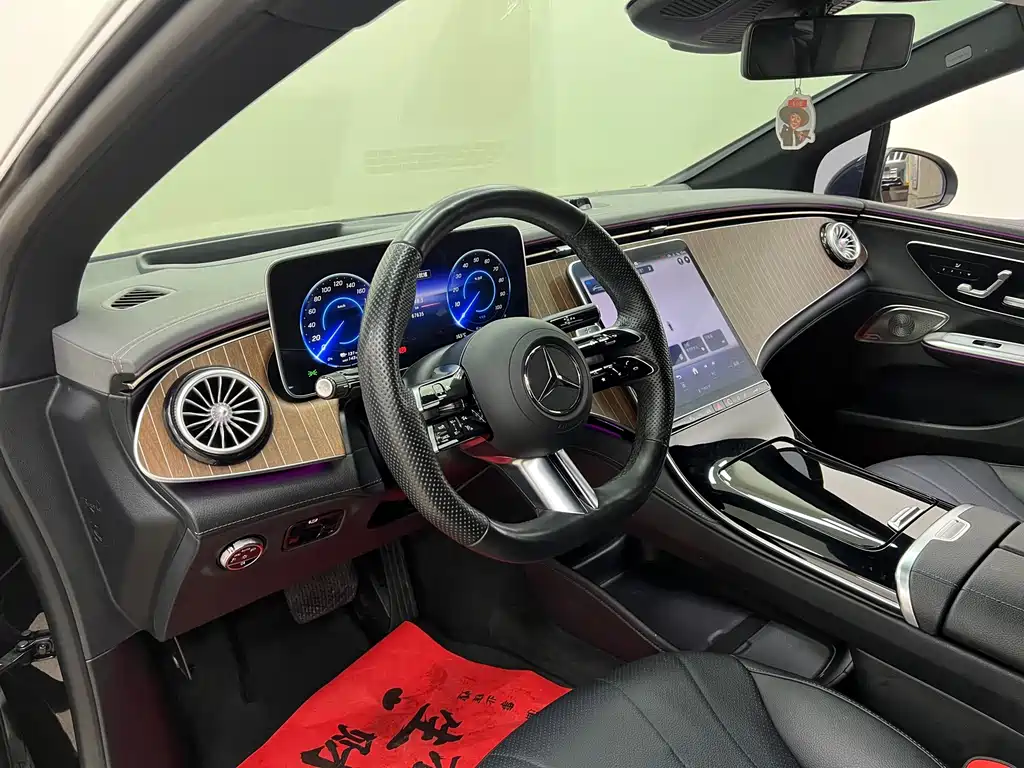 Mercedes-Benz EQE — миниатюра 12