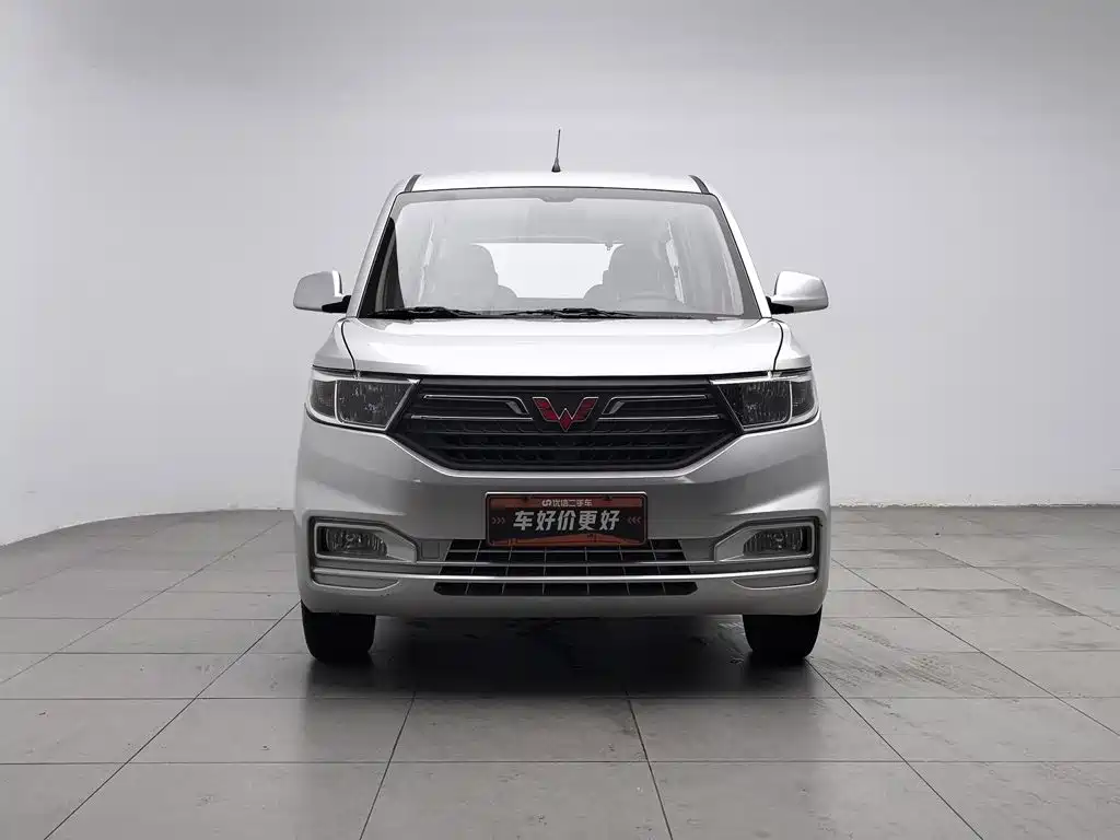 Wuling Hongguang V — миниатюра 3