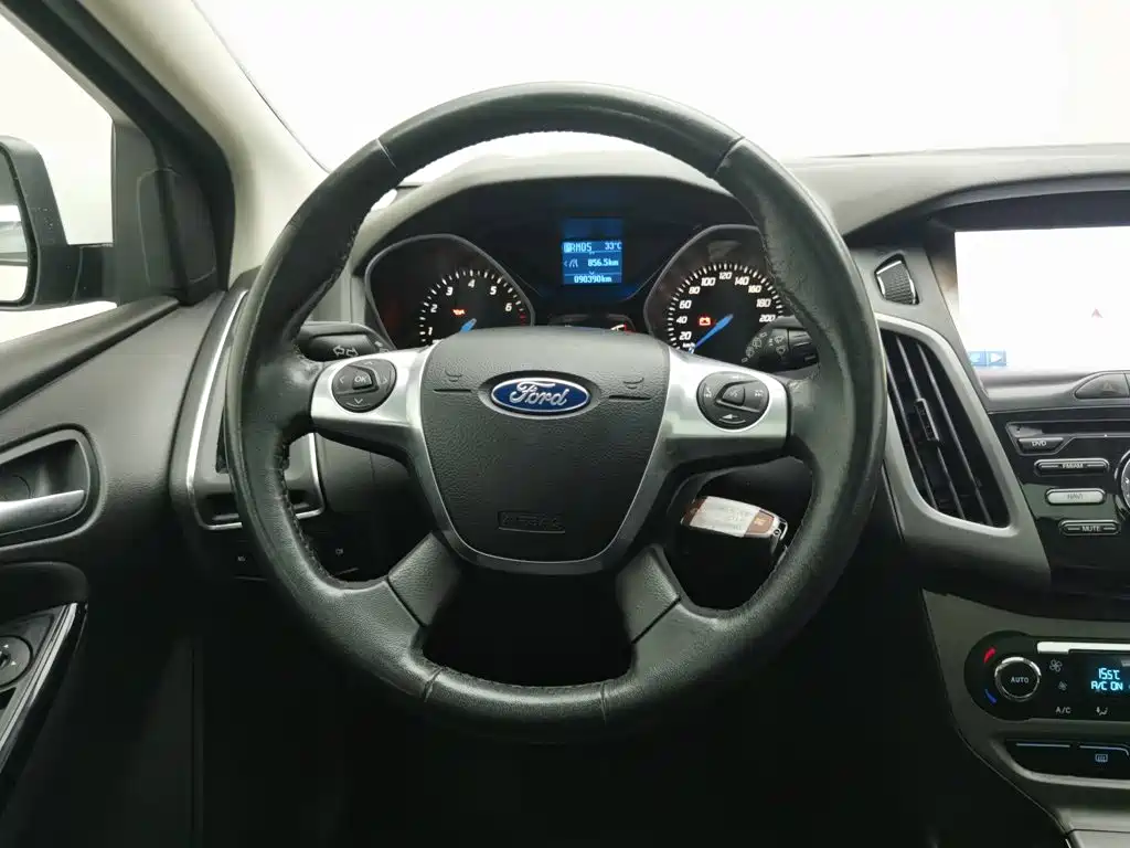 Ford Focus — миниатюра 11
