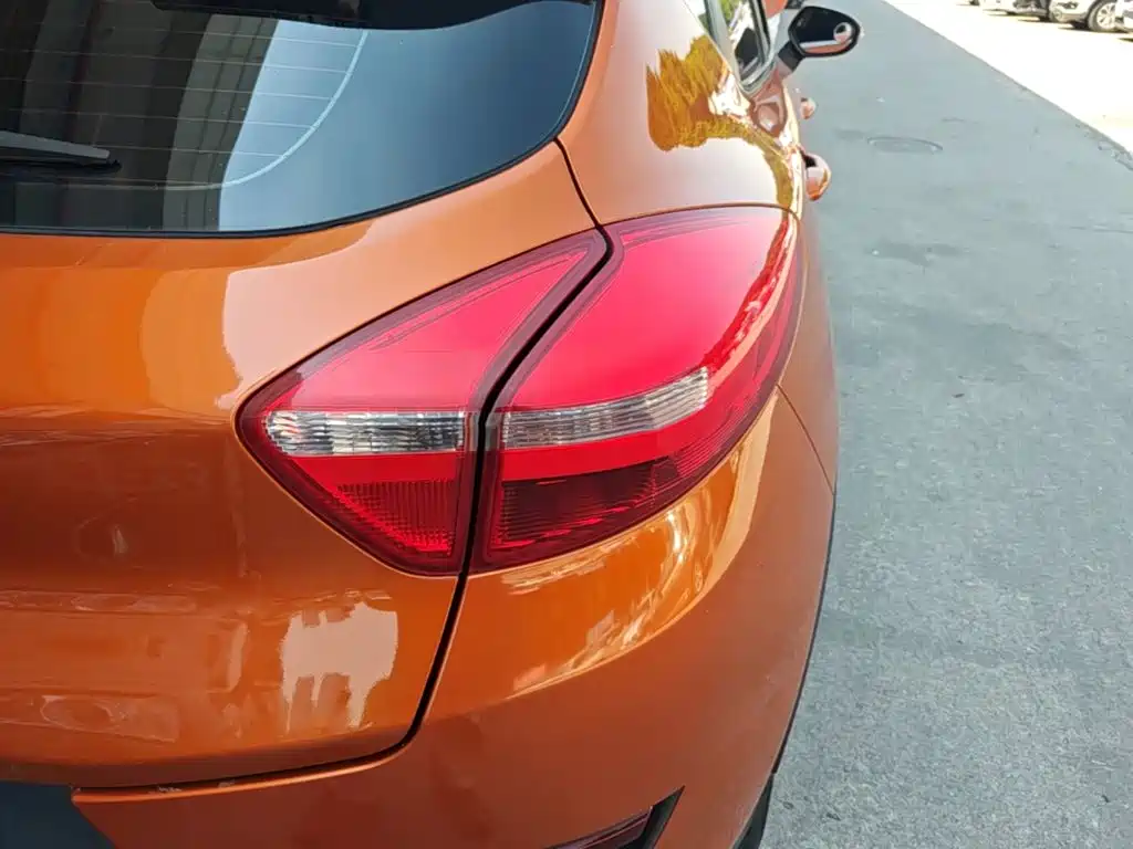 Geely Emgrand GS — миниатюра 8