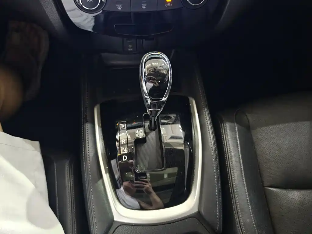 Nissan X-Trail — миниатюра 17